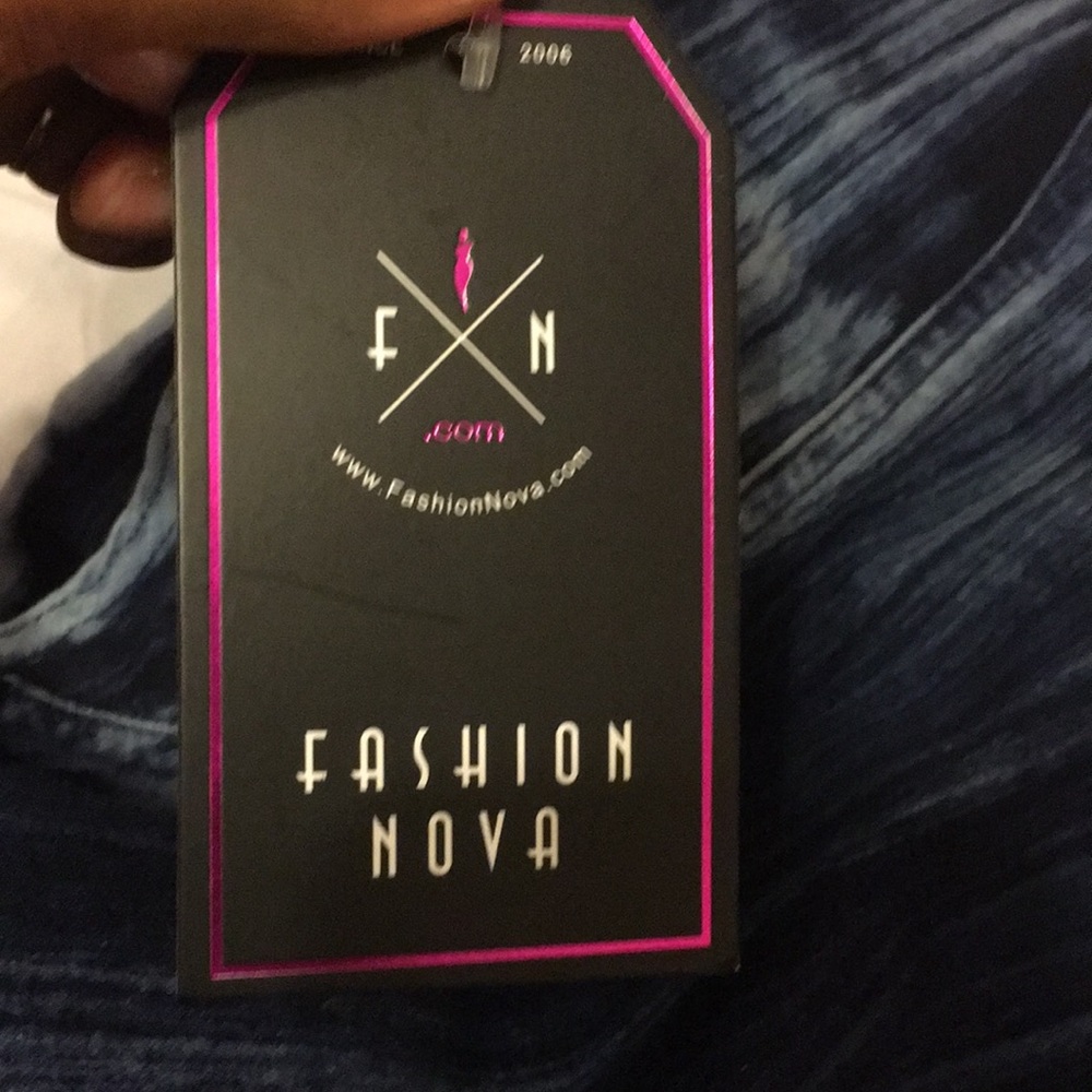 Fashion nova - Picture 4 of 4